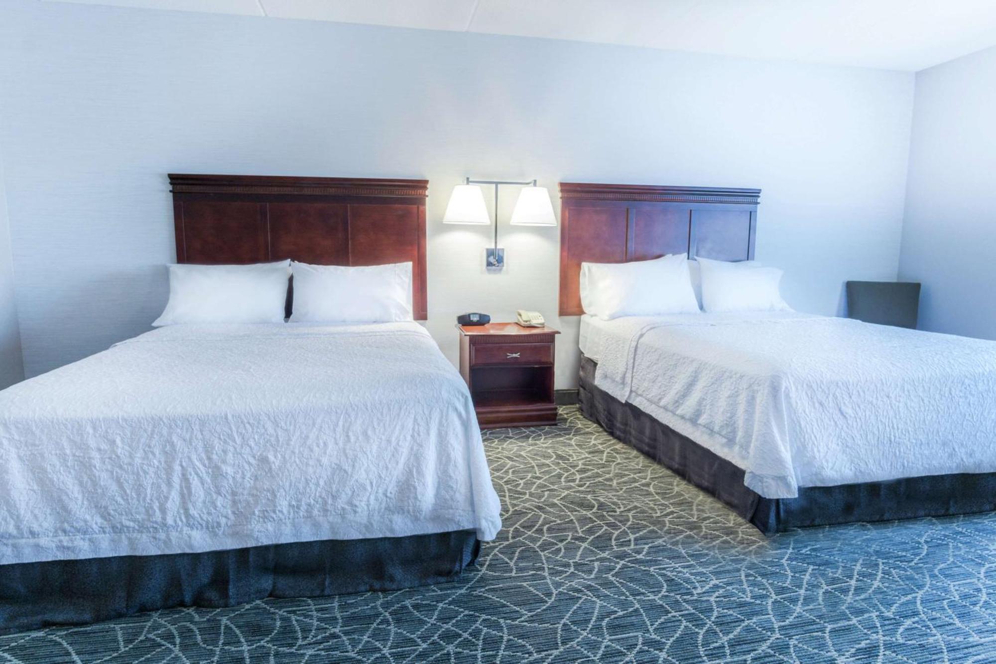 Hampton Inn & Suites Berkshires-Lenox Exterior foto