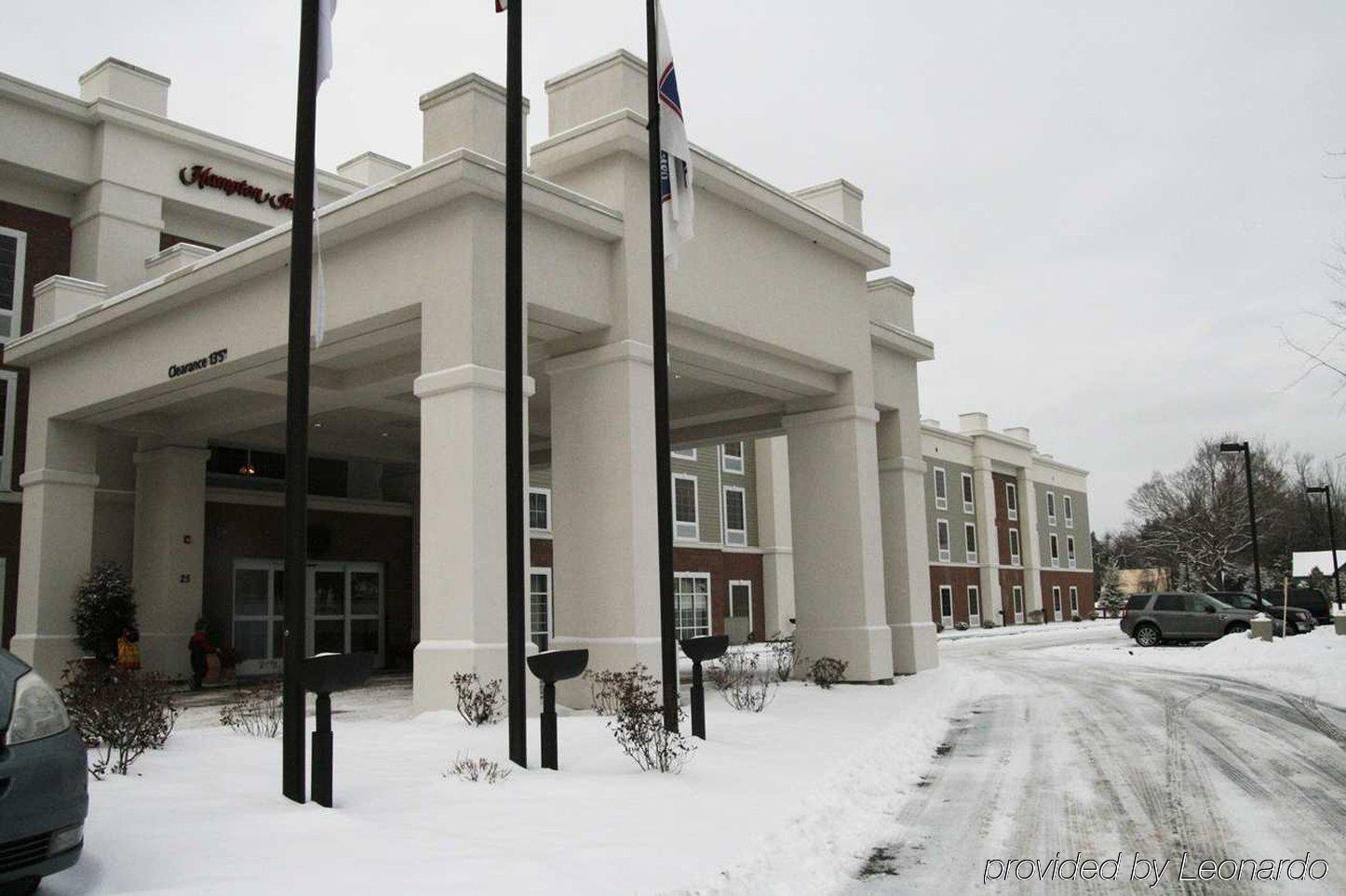 Hampton Inn & Suites Berkshires-Lenox Exterior foto