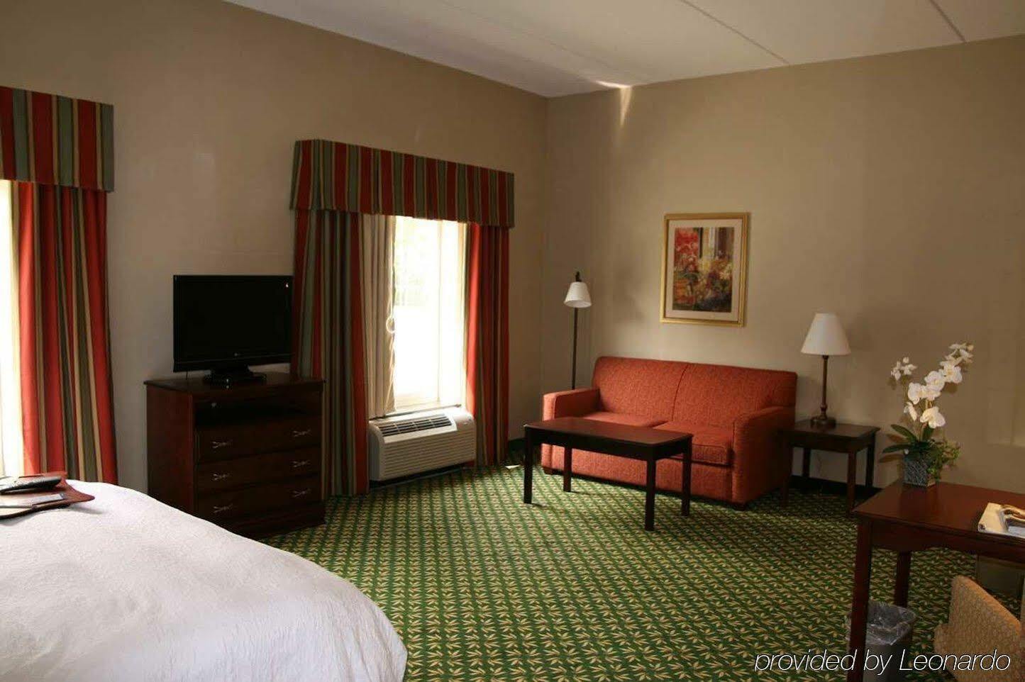 Hampton Inn & Suites Berkshires-Lenox Exterior foto
